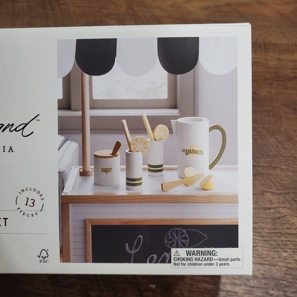 Hearth Hand Magnolia Wooden Toy Lemonade Kit Wood Montessori Kitchen Kids New - Picture 3 of 9